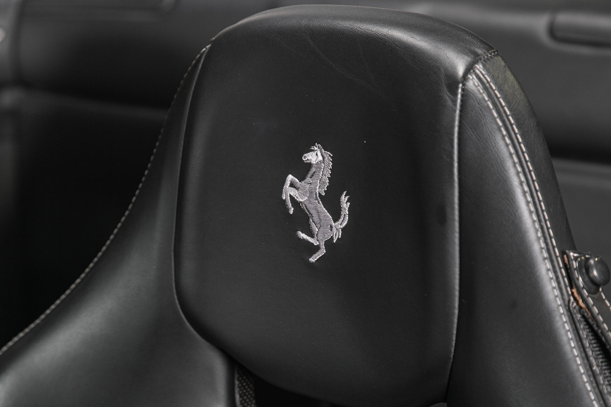 Used 2012 Ferrari California image 22