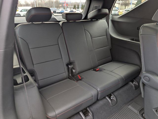 Used 2024 Chevrolet Traverse Z71 w/ LPO, Floor Liner Package image 19