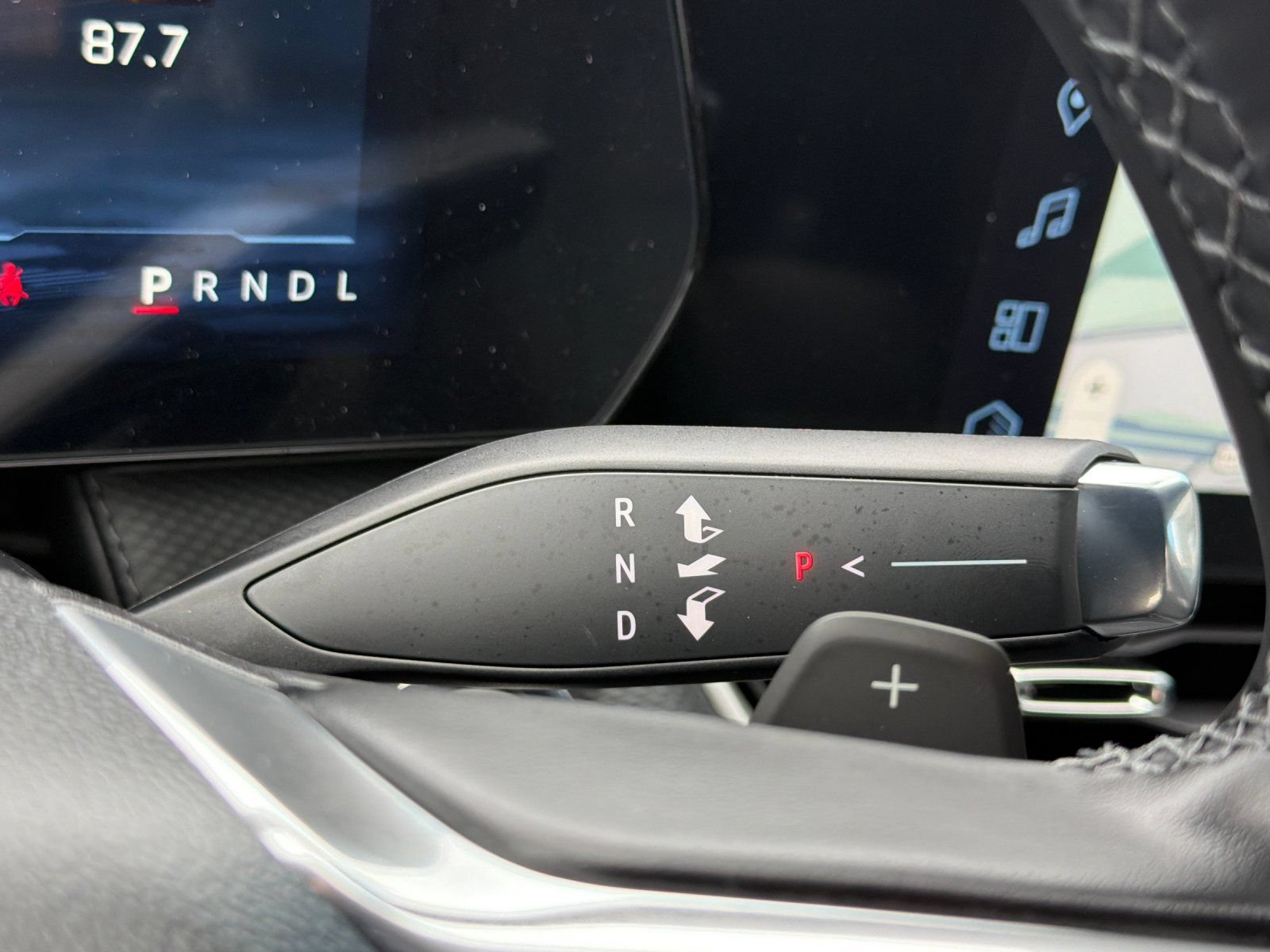 New 2027 Chevrolet Equinox LT FWD image 21
