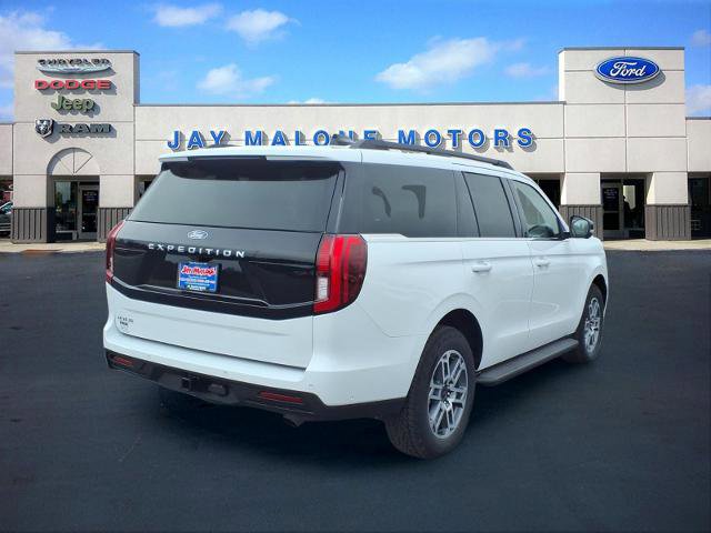 Certified 2025 Ford Expedition Active AWD/4WD image 2