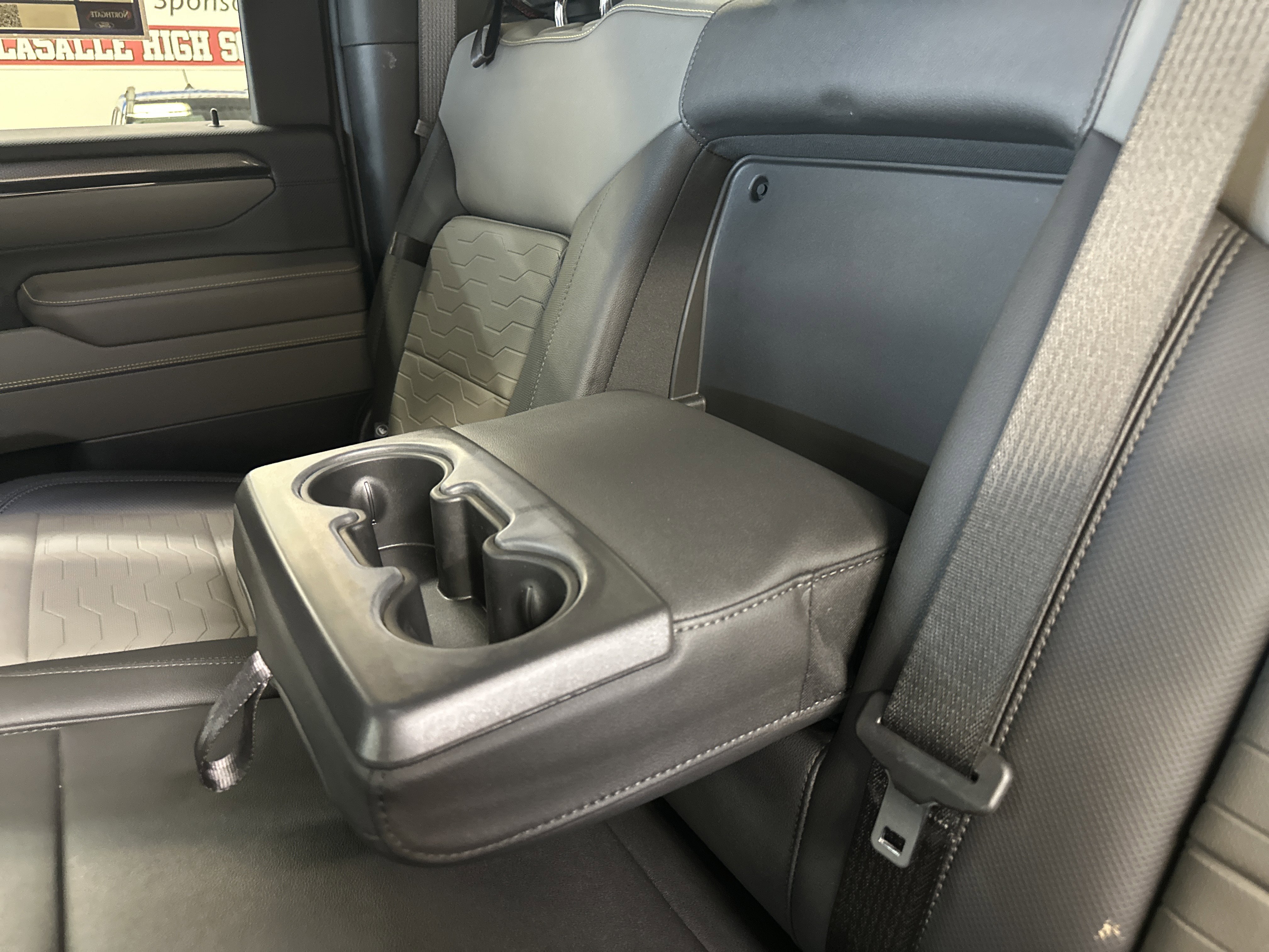 Used 2025 Chevrolet Silverado 2500 ZR2 w/ Technology Package image 28