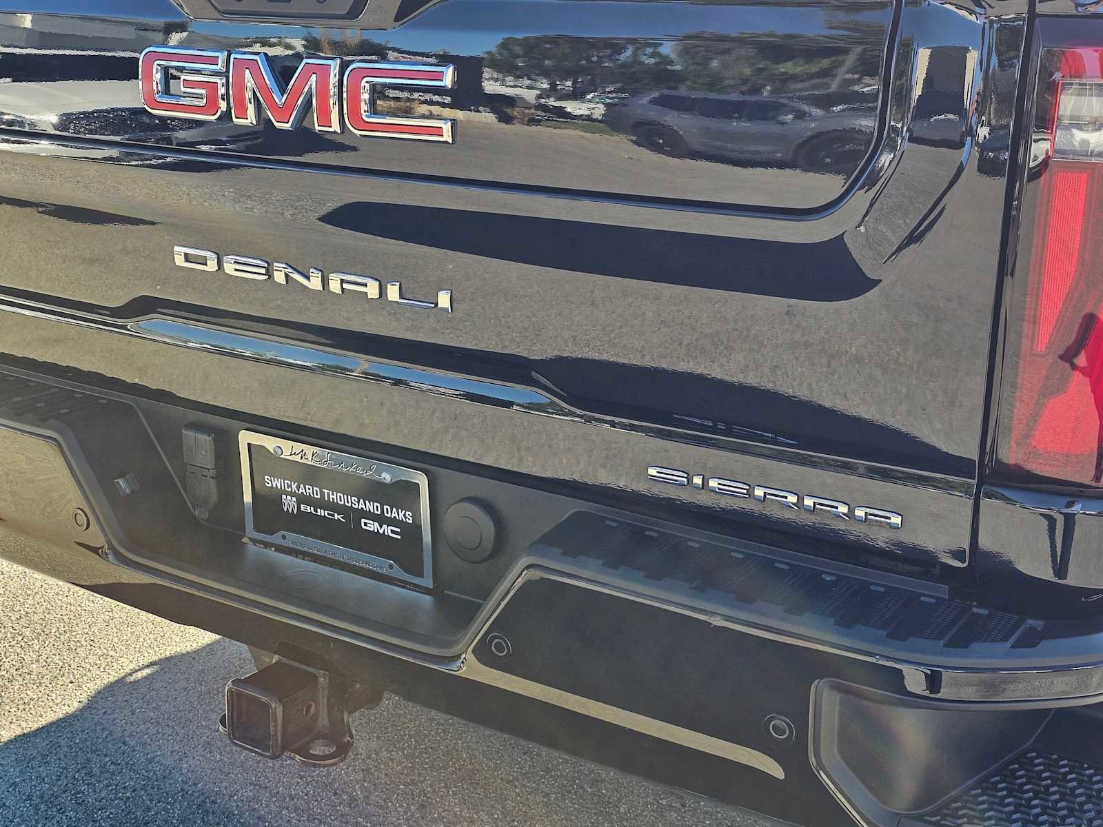 Used 2024 GMC Sierra 2500 Denali w/ Denali Reserve Package image 15