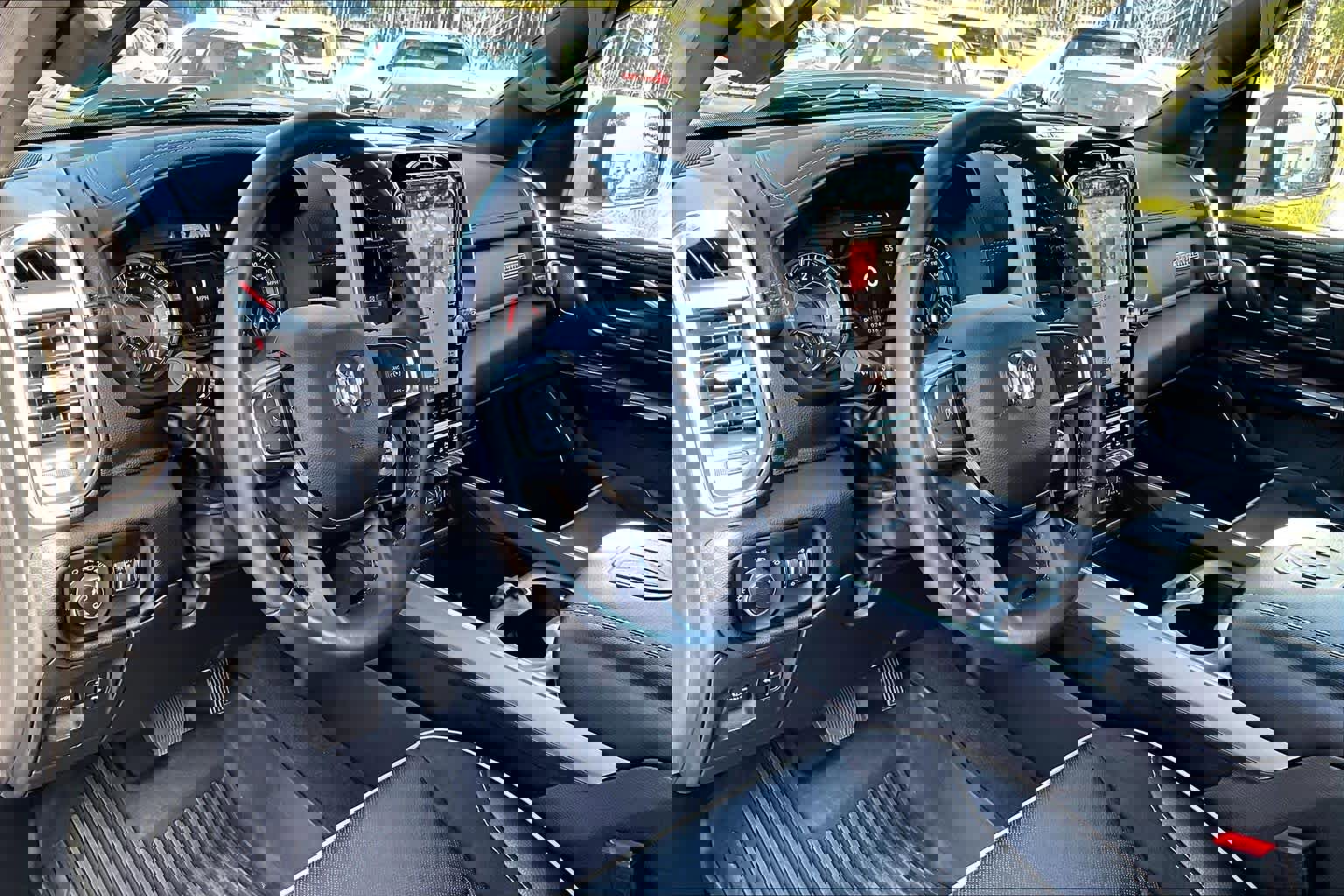 Used 2024 RAM 1500 Laramie image 18