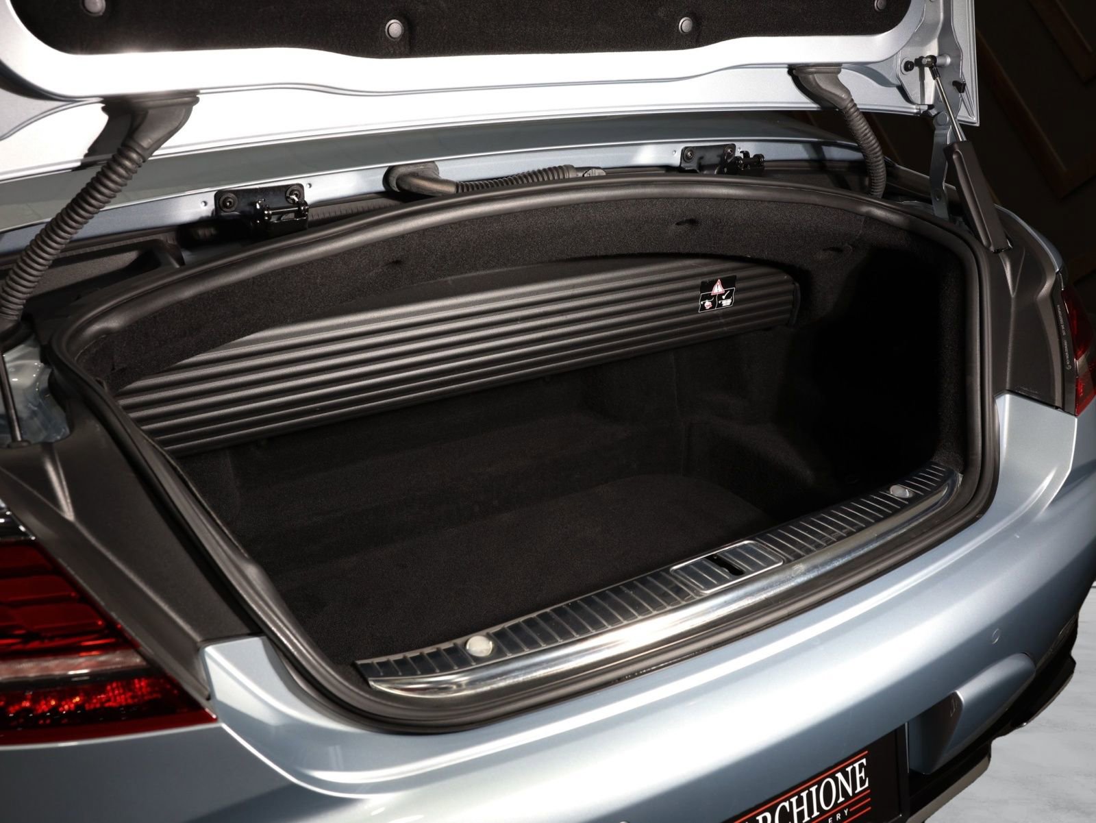 Used 2019 Mercedes-Benz S 560 Cabriolet w/ AMG Line Exterior image 25