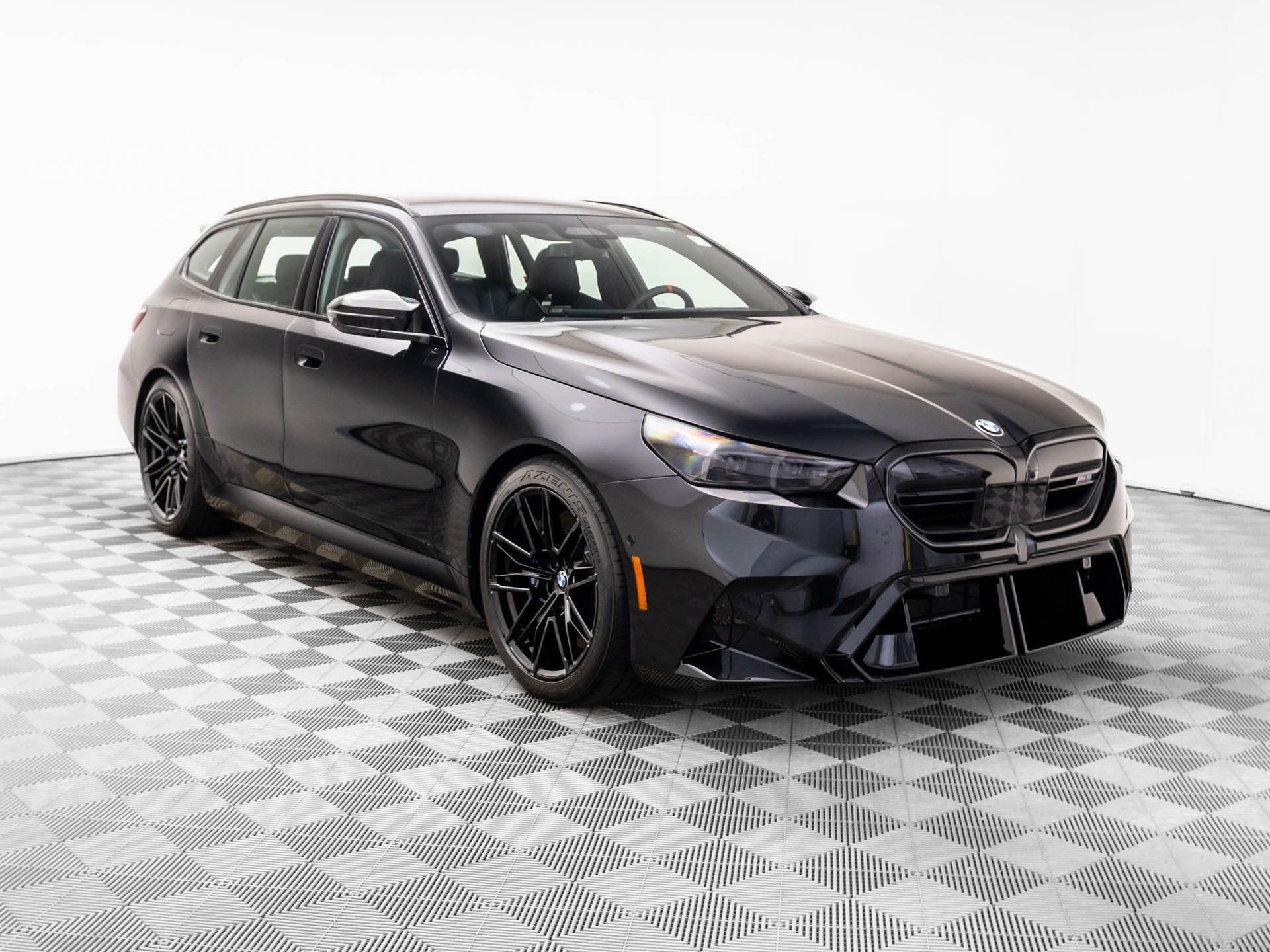 Certified 2026 BMW M5 Touring AWD/4WD image 8