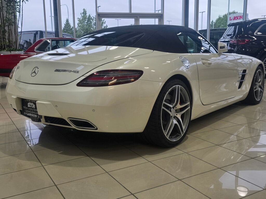 Used 2012 Mercedes-Benz SLS AMG Roadster image 6