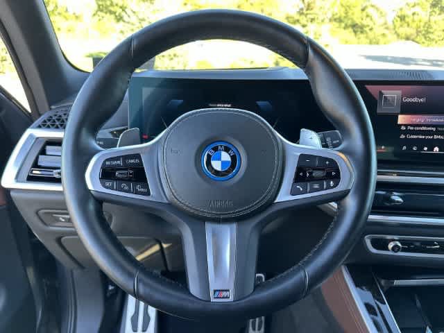 Used 2024 BMW X5 xDrive50e w/ M Sport Package AWD/4WD image 8