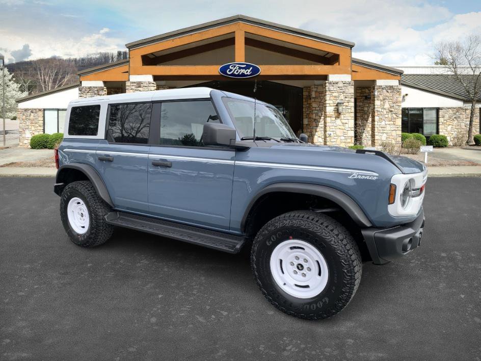 New 2025 Ford Bronco Heritage Edition image 3