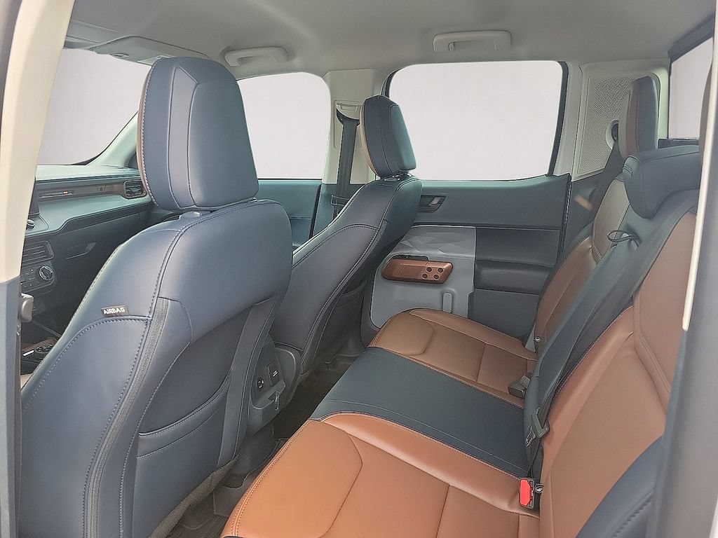 Used 2023 Ford Maverick Lariat w/ Lariat Luxury Package FWD image 9