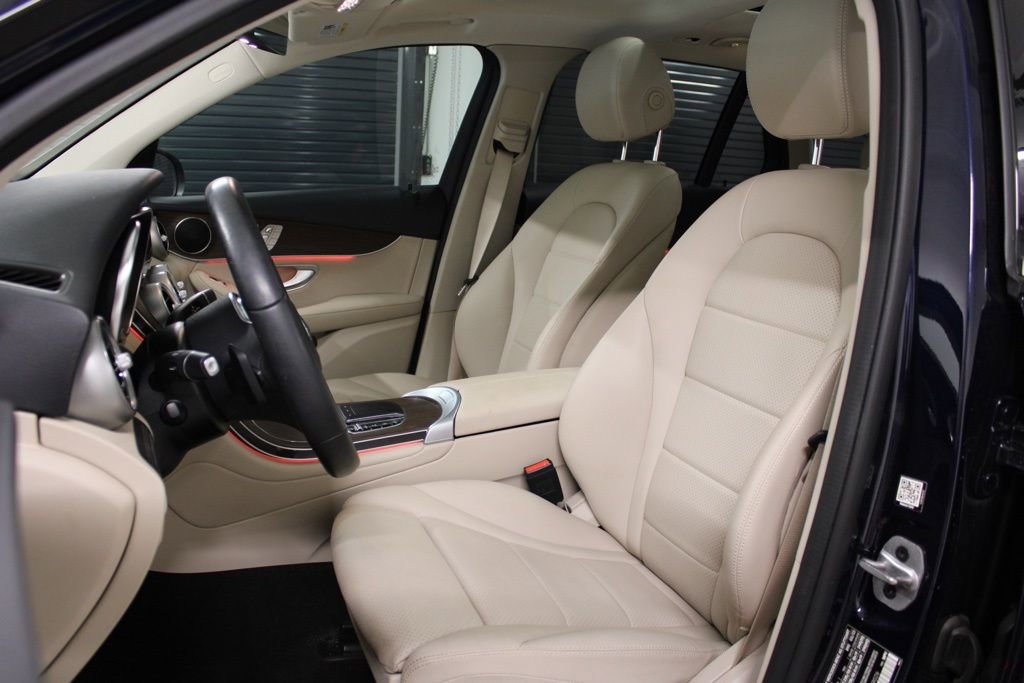 Certified 2022 Mercedes-Benz GLC 300 image 5