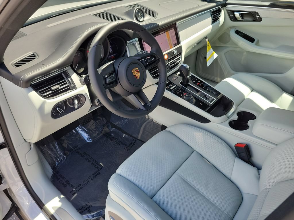 New 2026 Porsche Macan S AWD/4WD image 4