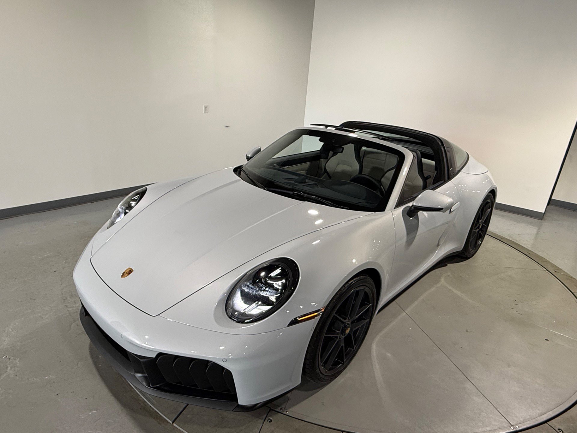 Used 2026 Porsche 911 Targa 4 GTS AWD/4WD image 10
