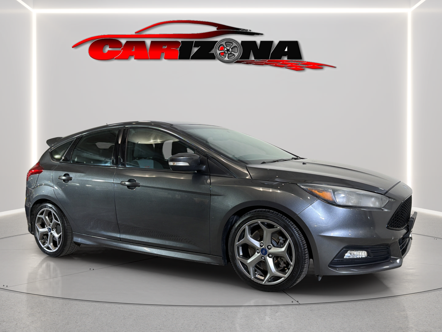 Used 2016 Ford Focus ST FWD image 2