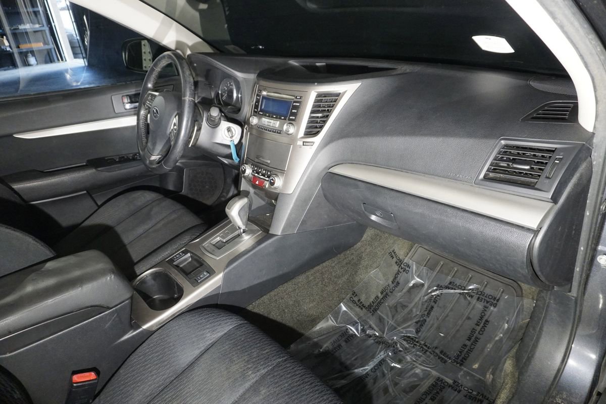 Used 2012 Subaru Outback 2.5i Premium w/ All-Weather Pkg image 17