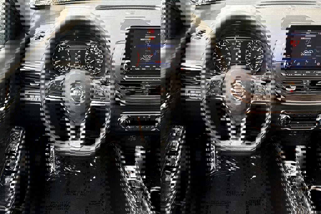 Used 2023 Nissan Altima 2.5 SV image 11