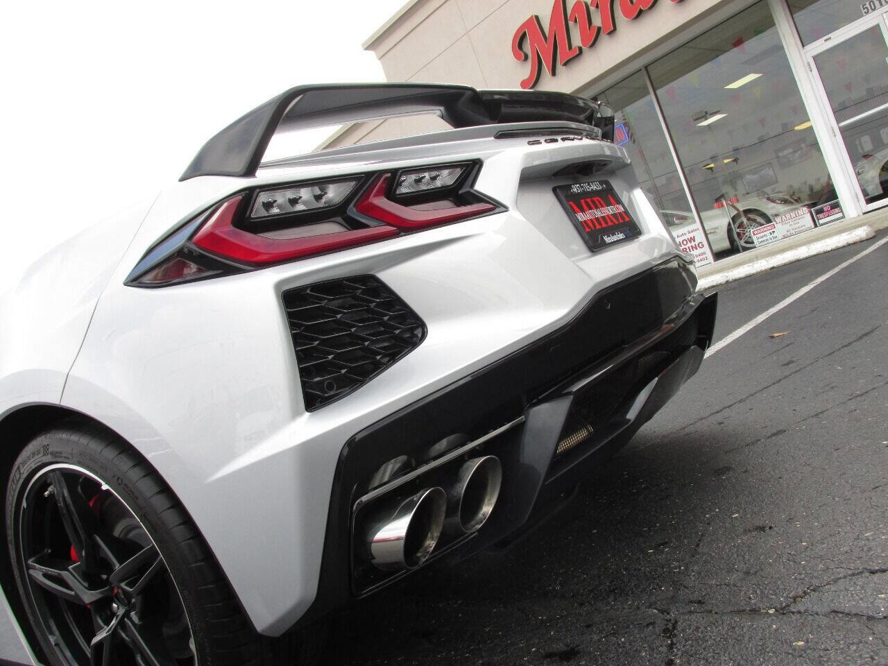 Used 2020 Chevrolet Corvette Stingray Coupe w/ Z51 Performance Package RWD image 15