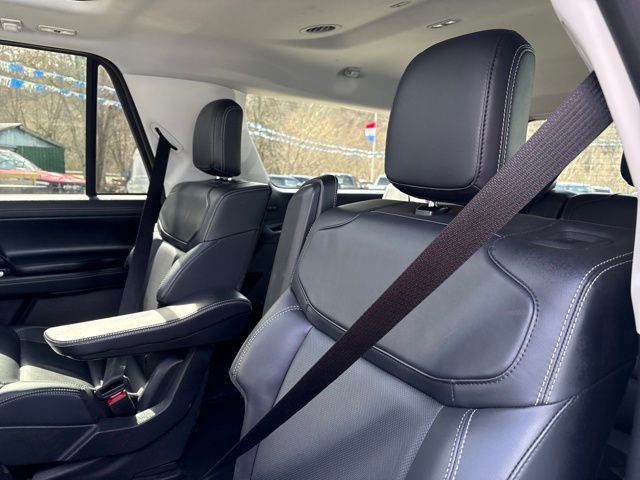 Used 2025 Ford Expedition Max Platinum image 25