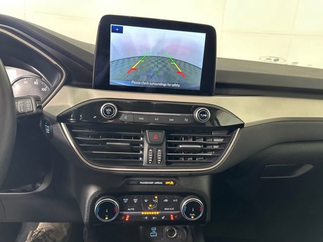 Used 2022 Ford Escape SE w/ Cold Weather Package image 22