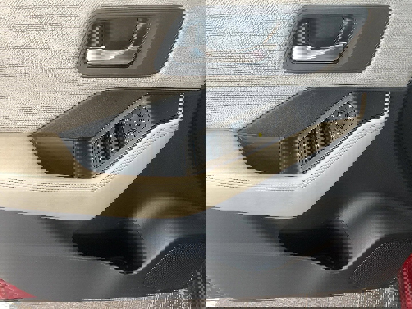 Used 2023 Nissan Rogue SV image 14