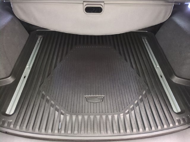 Certified 2024 Cadillac XT5 Premium Luxury w/ LPO, Floor Liner Package AWD/4WD image 25
