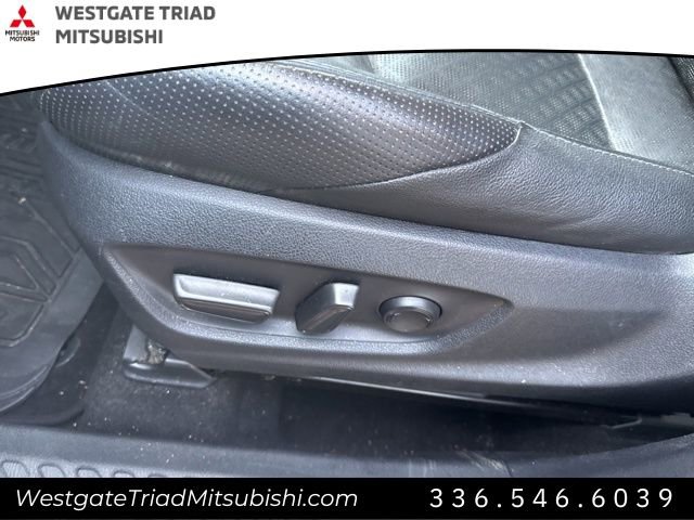 Used 2020 Toyota C-HR LE image 11