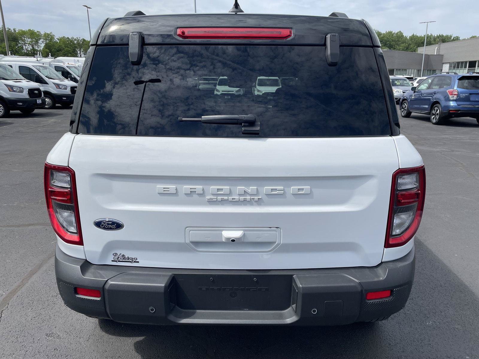 Used 2025 Ford Bronco Sport Outer Banks w/ Outer Banks Tech Package+ AWD/4WD image 4