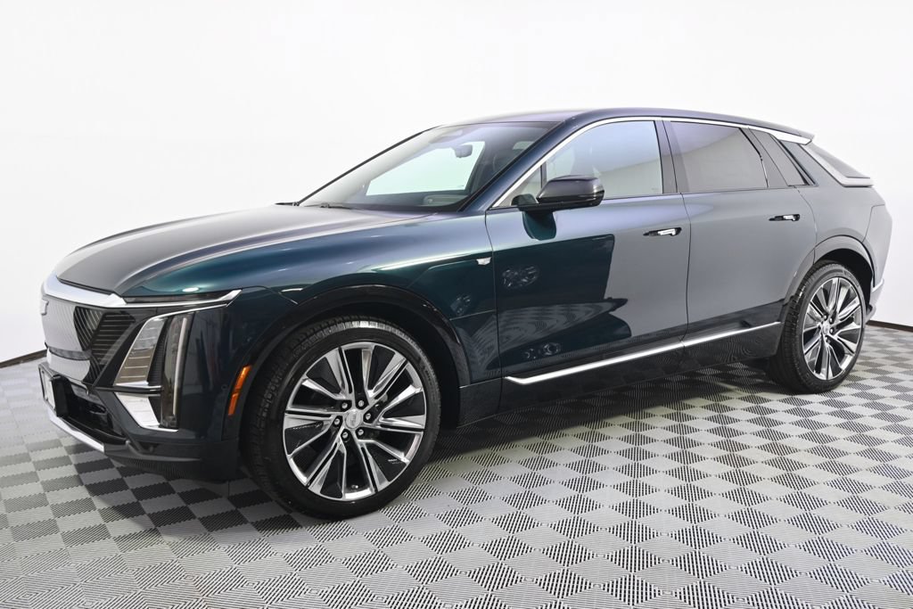 New 2025 Cadillac Lyriq Luxury w/ Nappa Leather Package AWD/4WD image 2