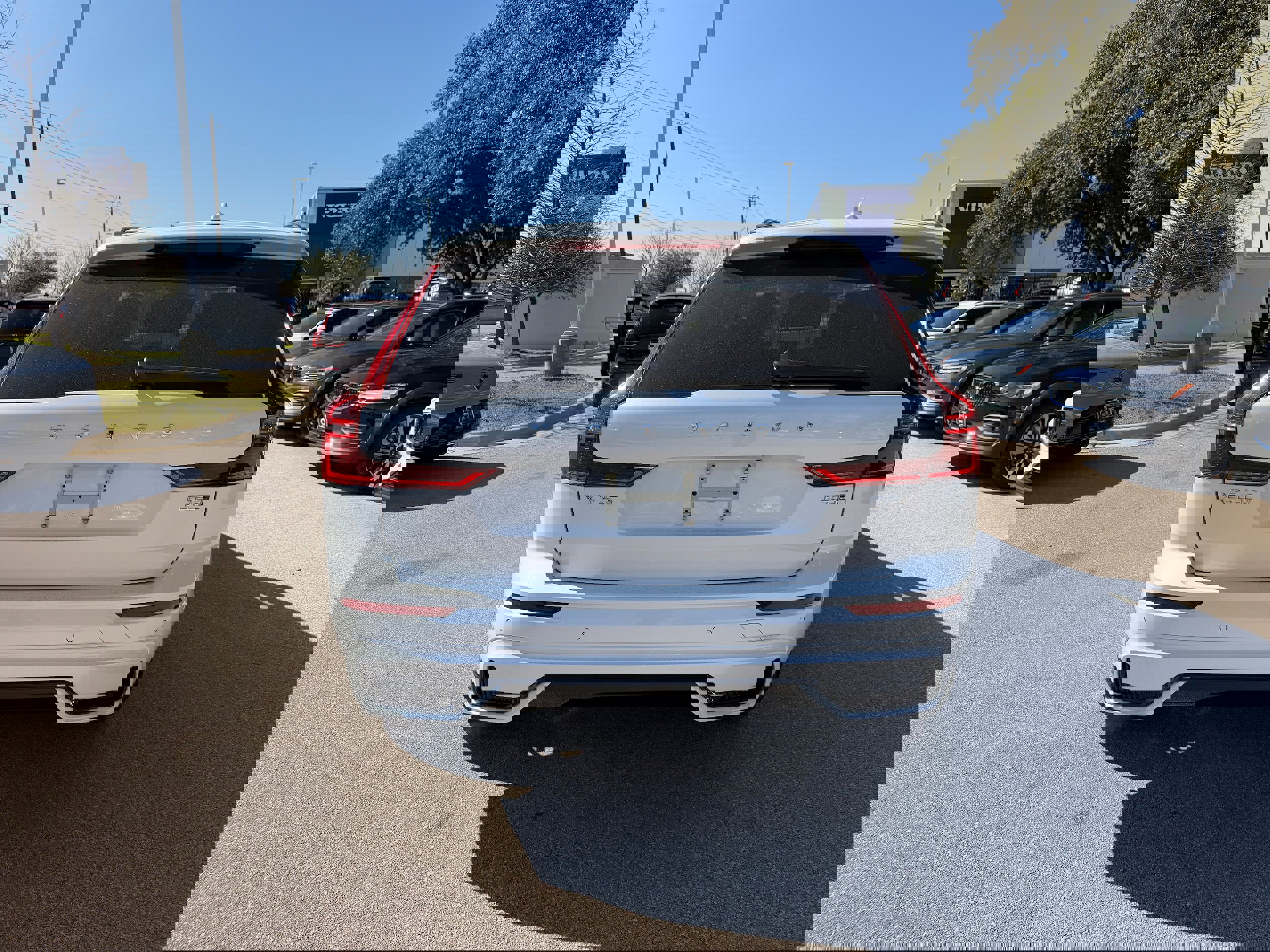 New 2026 Volvo XC60 B5 Core image 5