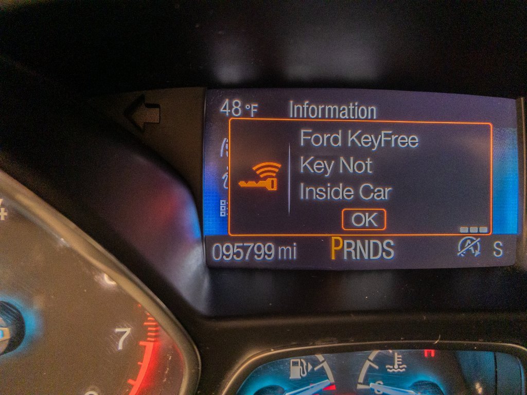 Used 2019 Ford Escape SE image 15