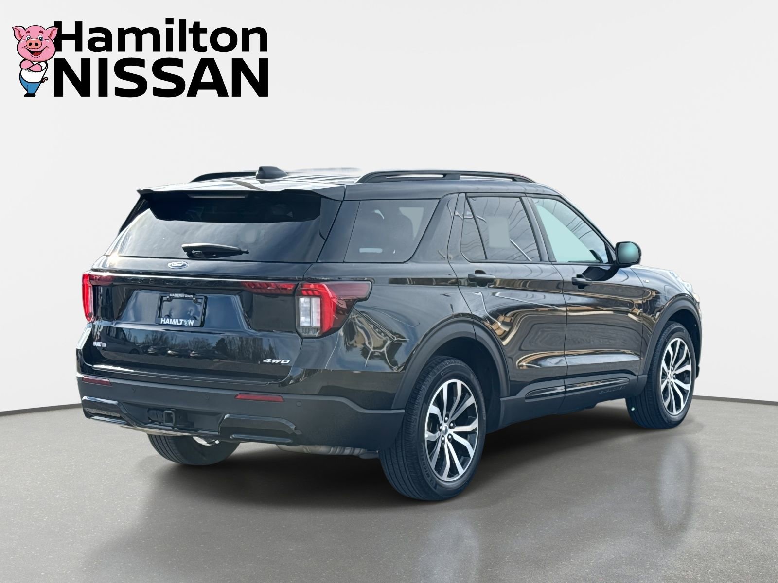 Used 2025 Ford Explorer ST-Line image 2