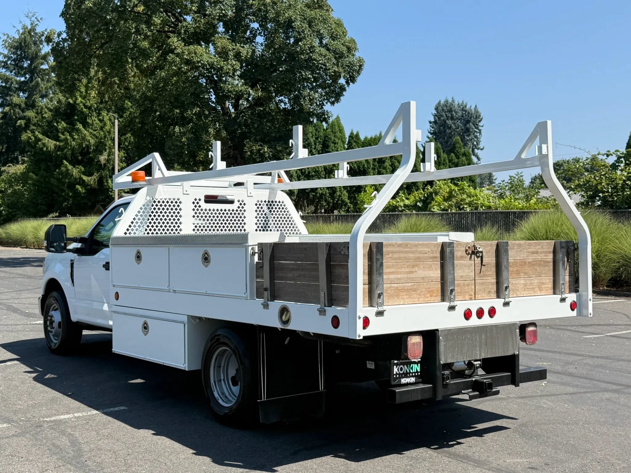 Used 2020 Ford F350 XL w/ Power Equipment Group RWD image 3