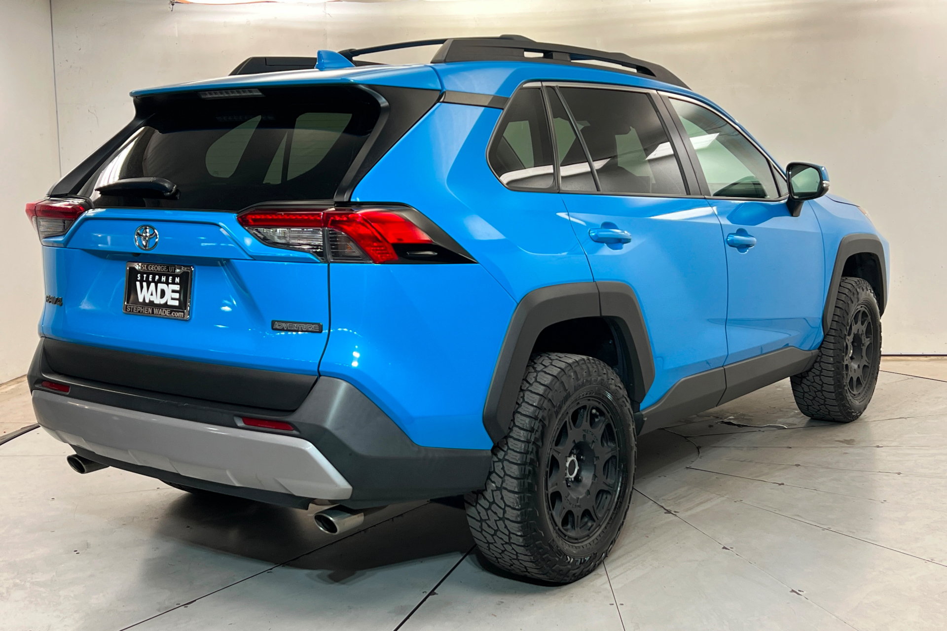 Used 2019 Toyota RAV4 Adventure w/ Cold Weather Package AWD/4WD image 5