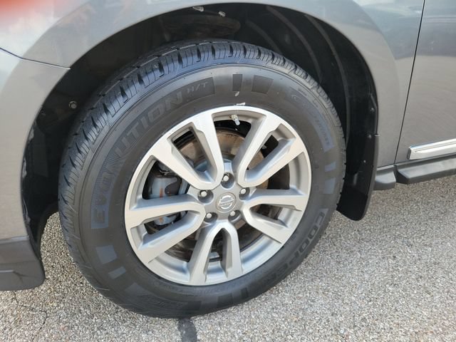 Used 2016 Nissan Pathfinder SL FWD image 9