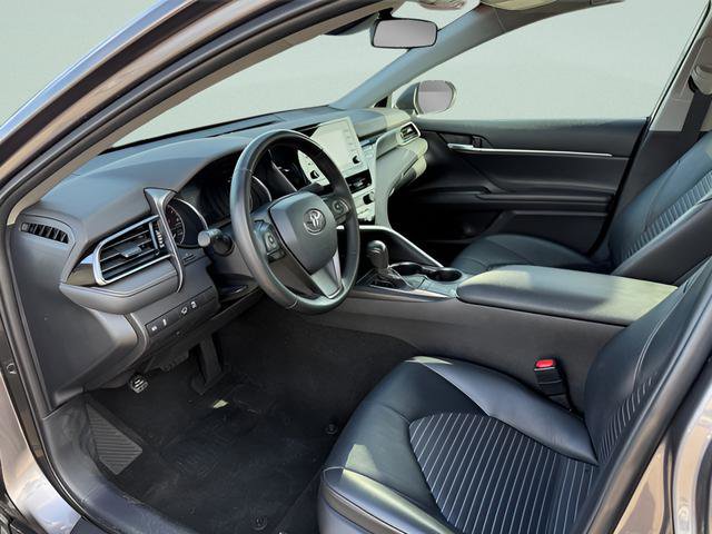 Used 2023 Toyota Camry SE FWD image 4