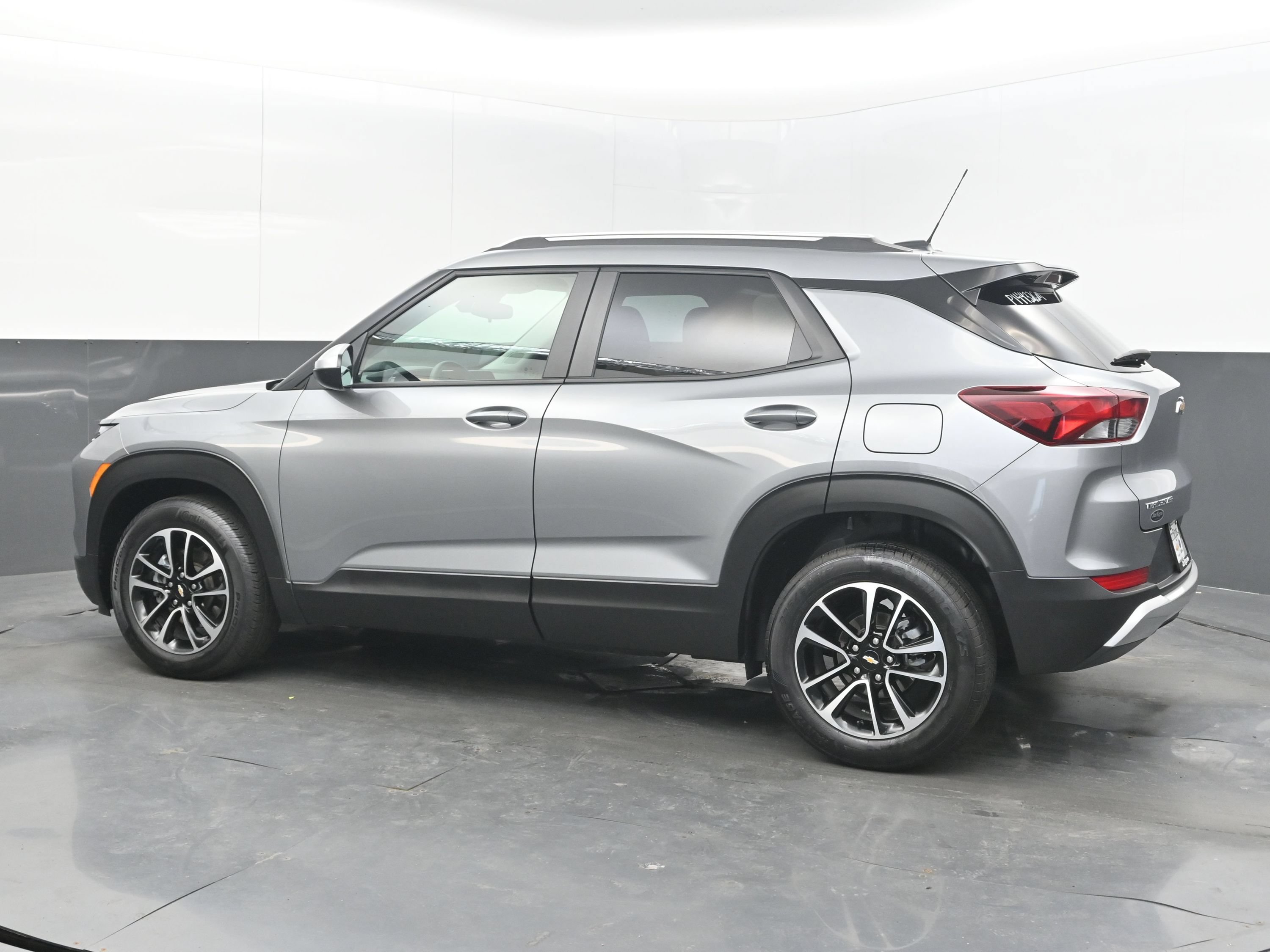 Used 2025 Chevrolet TrailBlazer LT FWD image 7