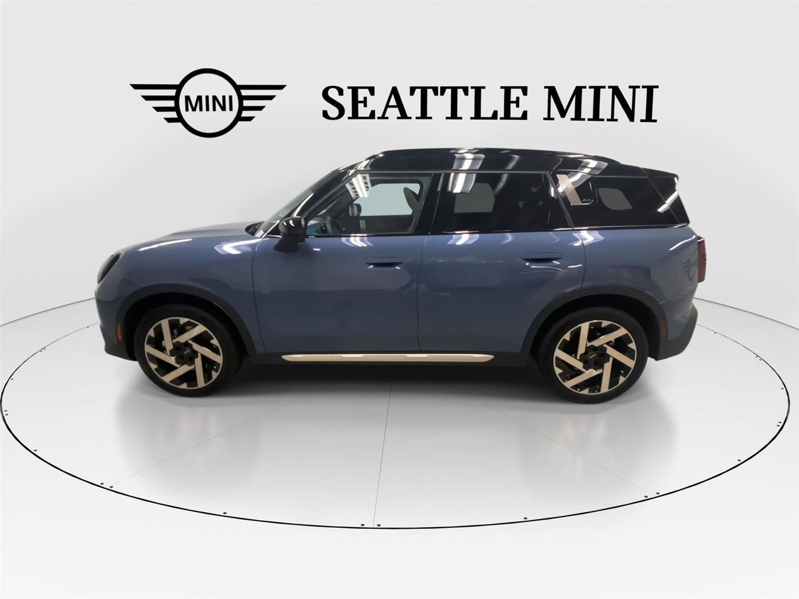 Certified 2025 MINI Cooper Countryman S w/ Comfort Package Max image 6