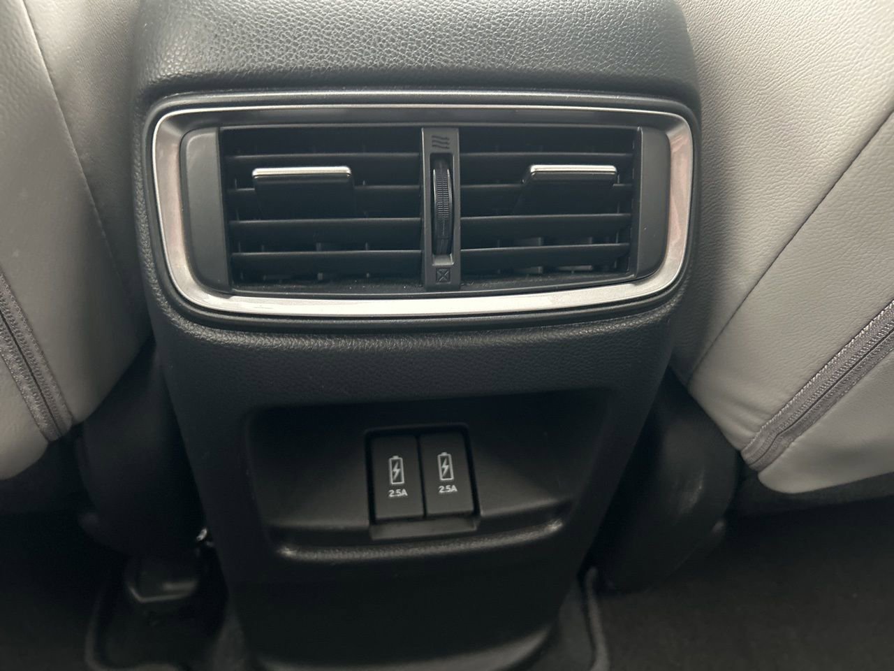 Used 2020 Honda CR-V Touring image 28