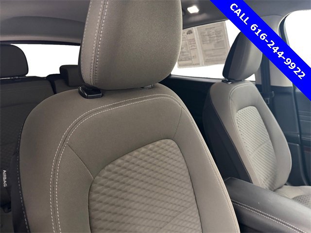 Used 2022 Ford Escape SE w/ Cold Weather Package image 12