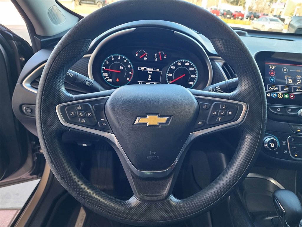 Used 2023 Chevrolet Malibu LT image 18