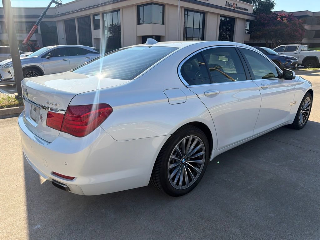 Used 2012 BMW 740i RWD image 13