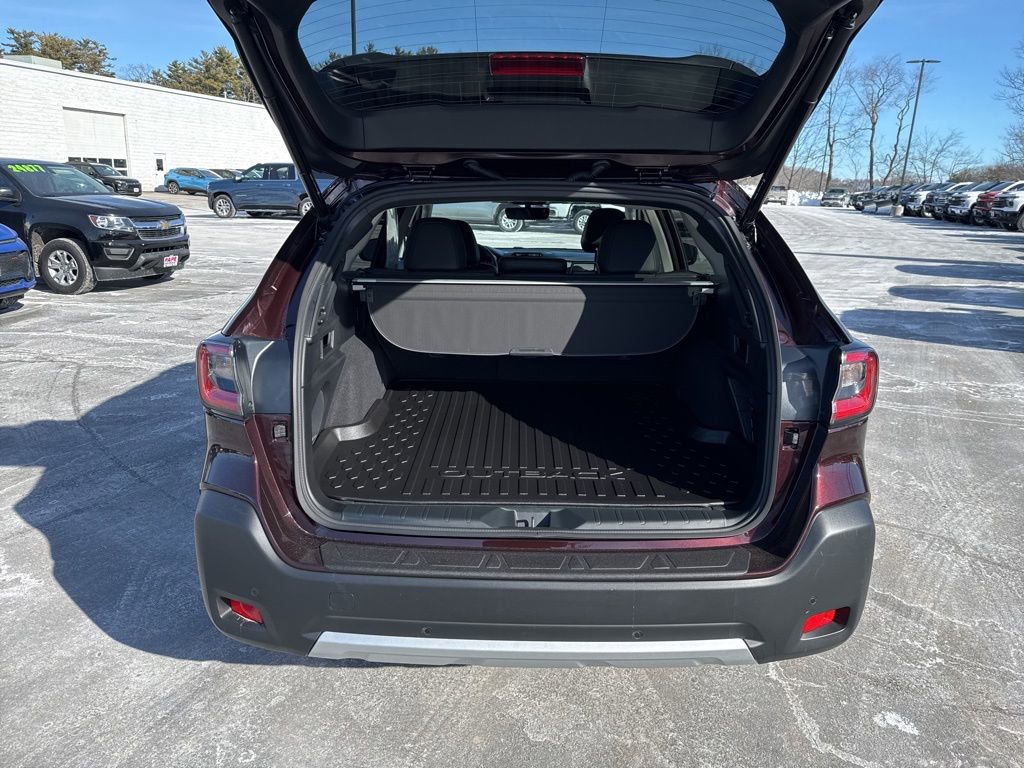 Used 2025 Subaru Outback Limited image 5