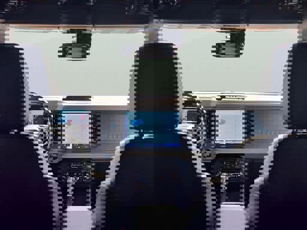 Used 2024 Ford Bronco Wildtrak image 10