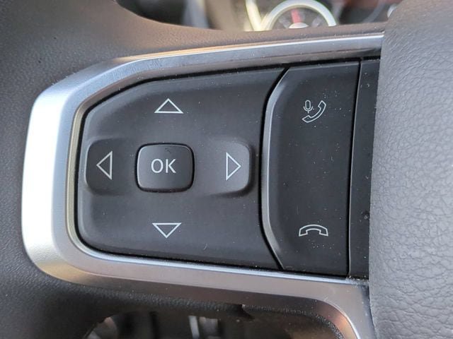 Used 2025 RAM 2500 Big Horn AWD/4WD image 24