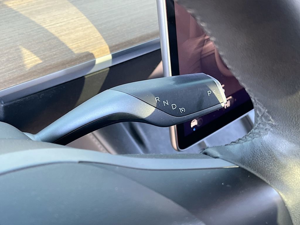 Used 2022 Tesla Model Y Performance image 16