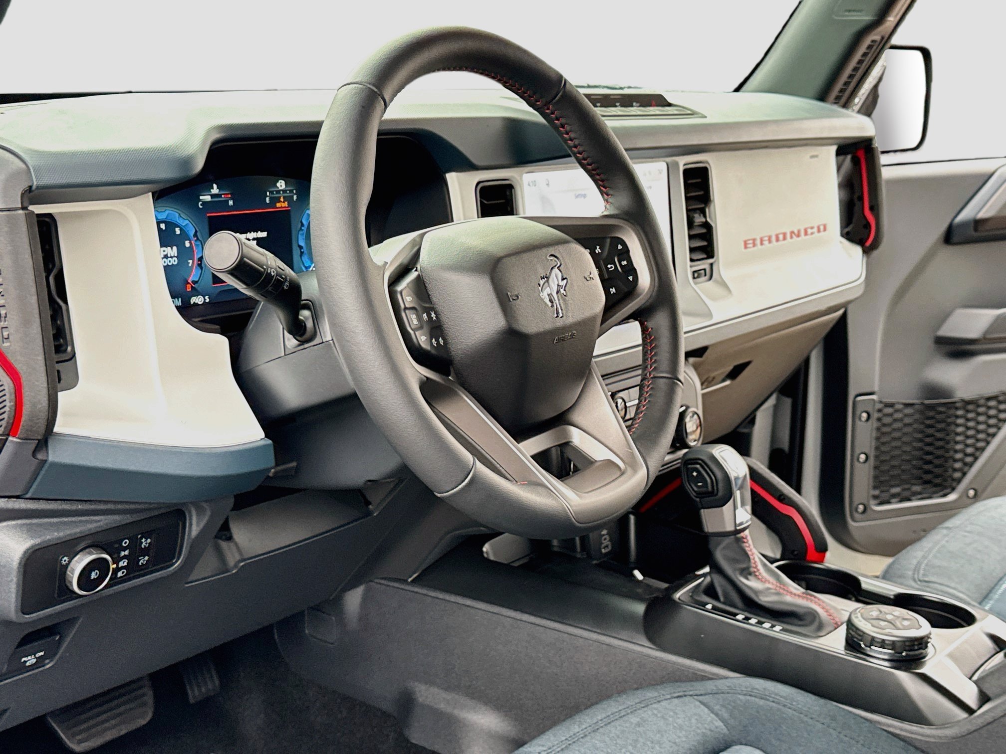 New 2026 Ford Bronco Heritage Edition AWD/4WD image 4