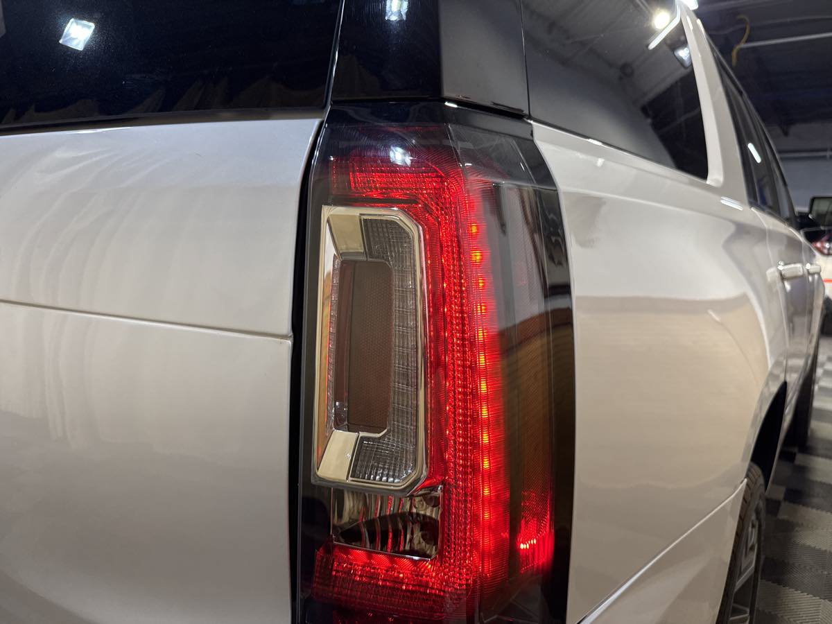 Used 2019 GMC Yukon Denali w/ Denali Ultimate Package AWD/4WD image 10