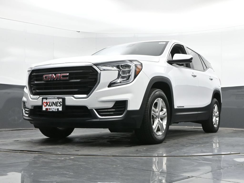 Used 2024 GMC Terrain SLE AWD/4WD image 42