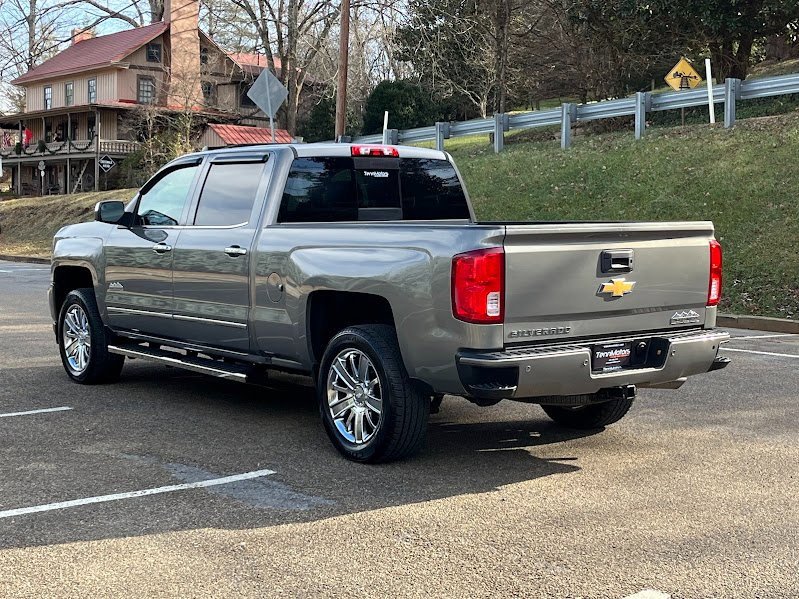 Used 2017 Chevrolet Silverado 1500 High Country image 26