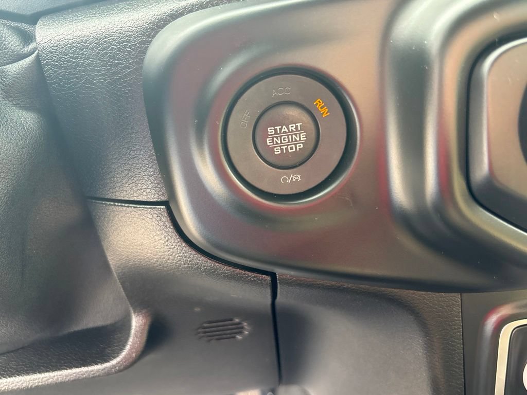 Used 2018 Jeep Wrangler Unlimited Sport AWD/4WD image 29