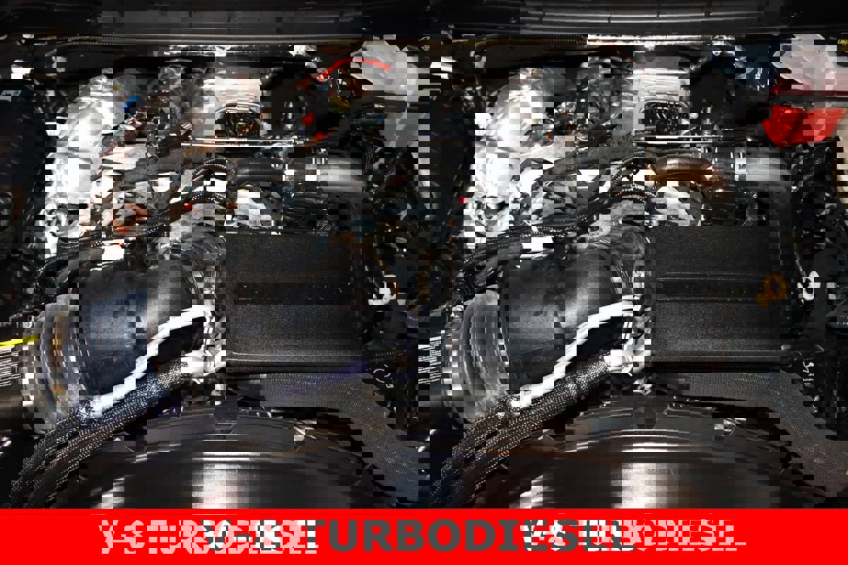 Used 2025 GMC Sierra 3500 SLT w/ SLT Premium Package image 9